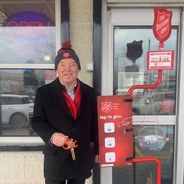 Our local MLA Ben Stewart ringing the kettle bells for us! Thank you!